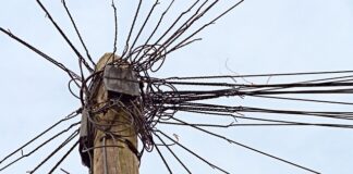 Który protokół routingu wykorzystuje algorytm Bellmana Forda?